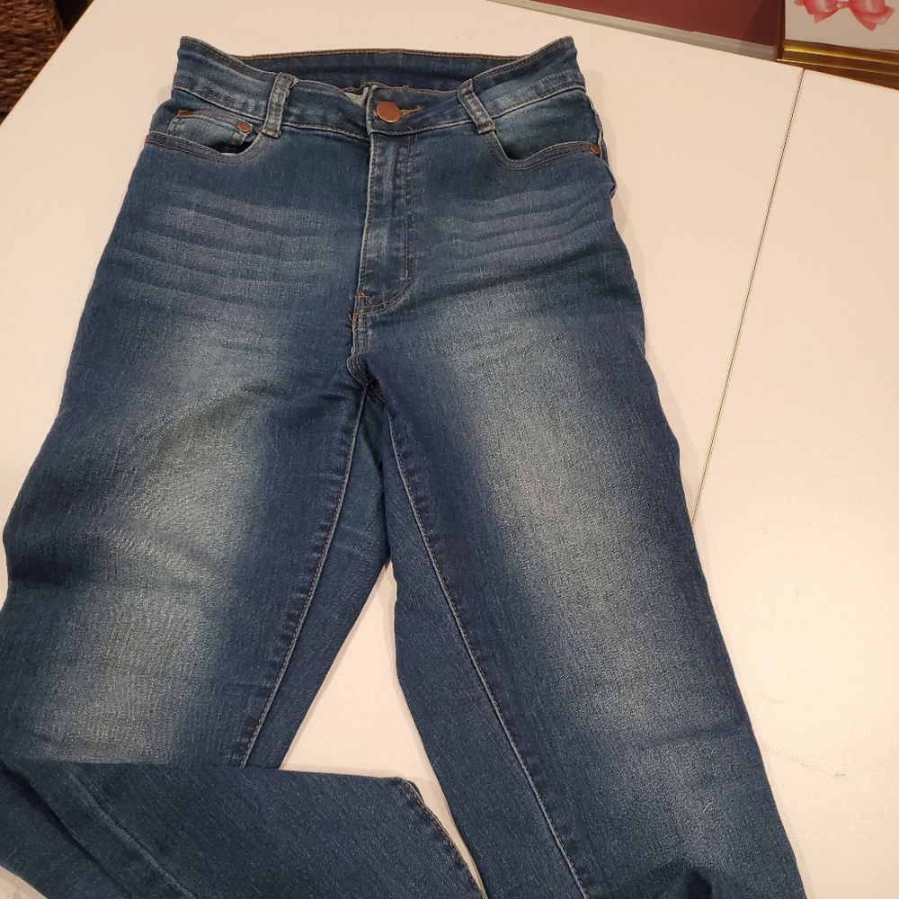 Fashion Nova Super High Rise Skinny Jean 9/10
